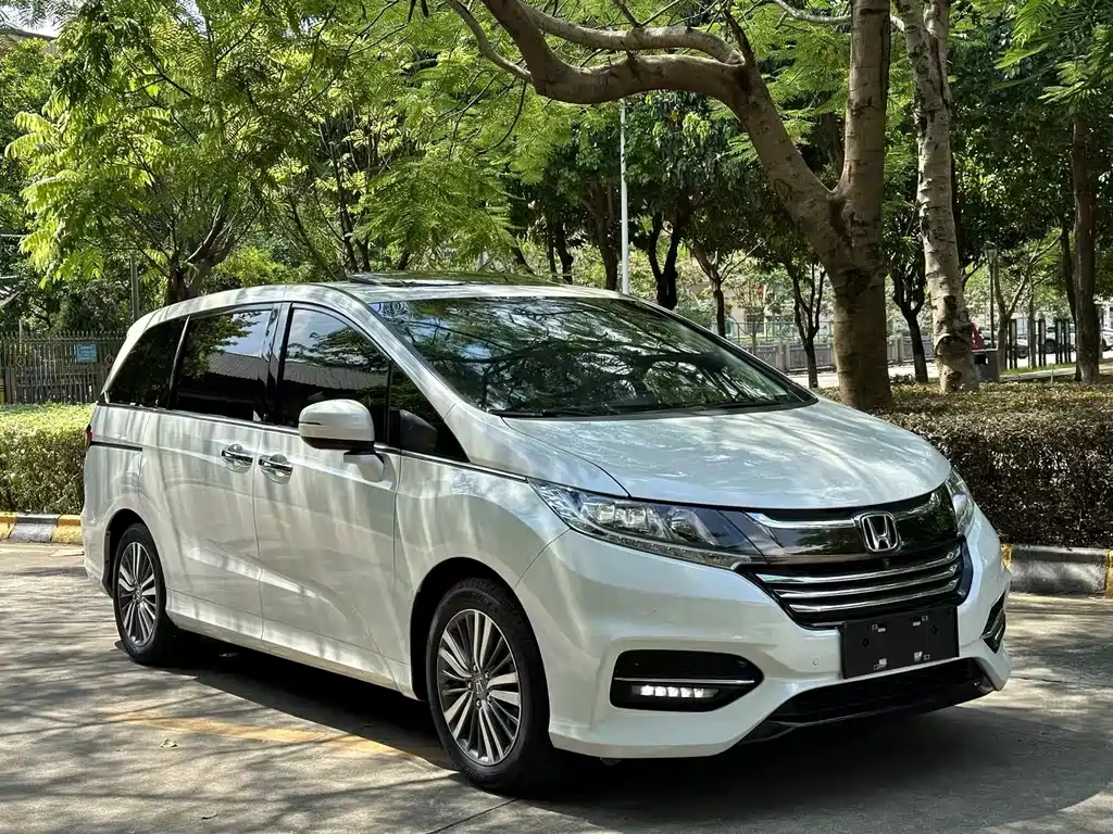 Honda Odyssey — фото 3