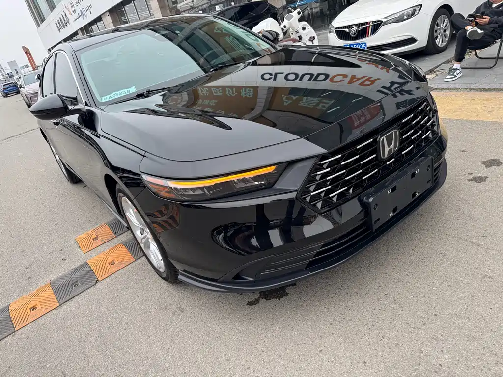 Honda Accord — фото 3