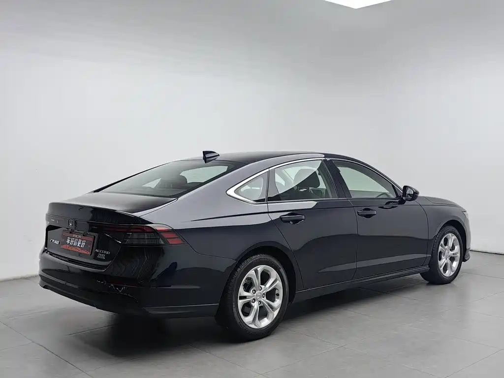Honda Accord — фото 2