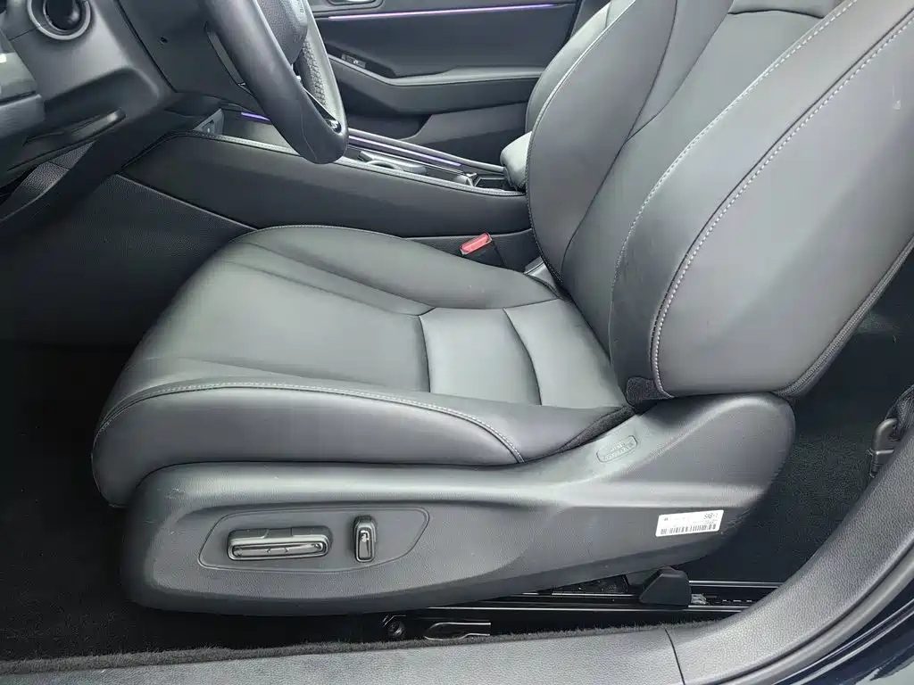 Honda Accord — фото 20