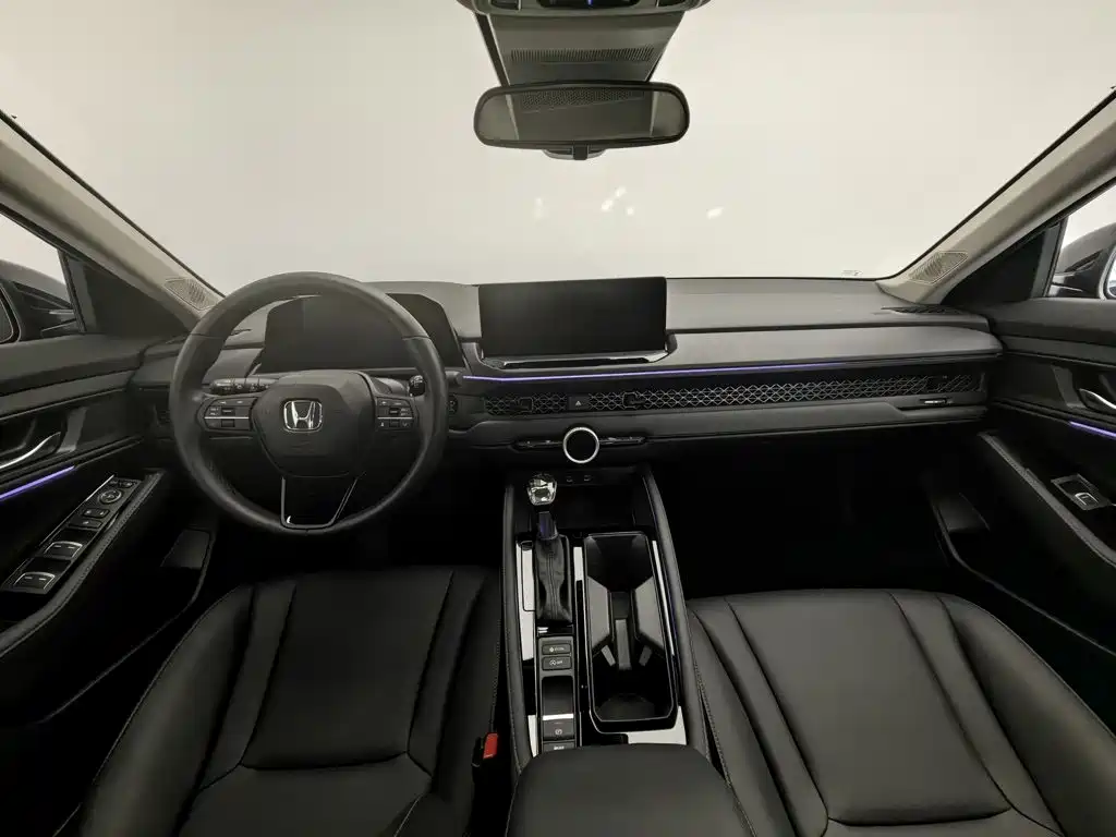 Honda Accord — фото 5