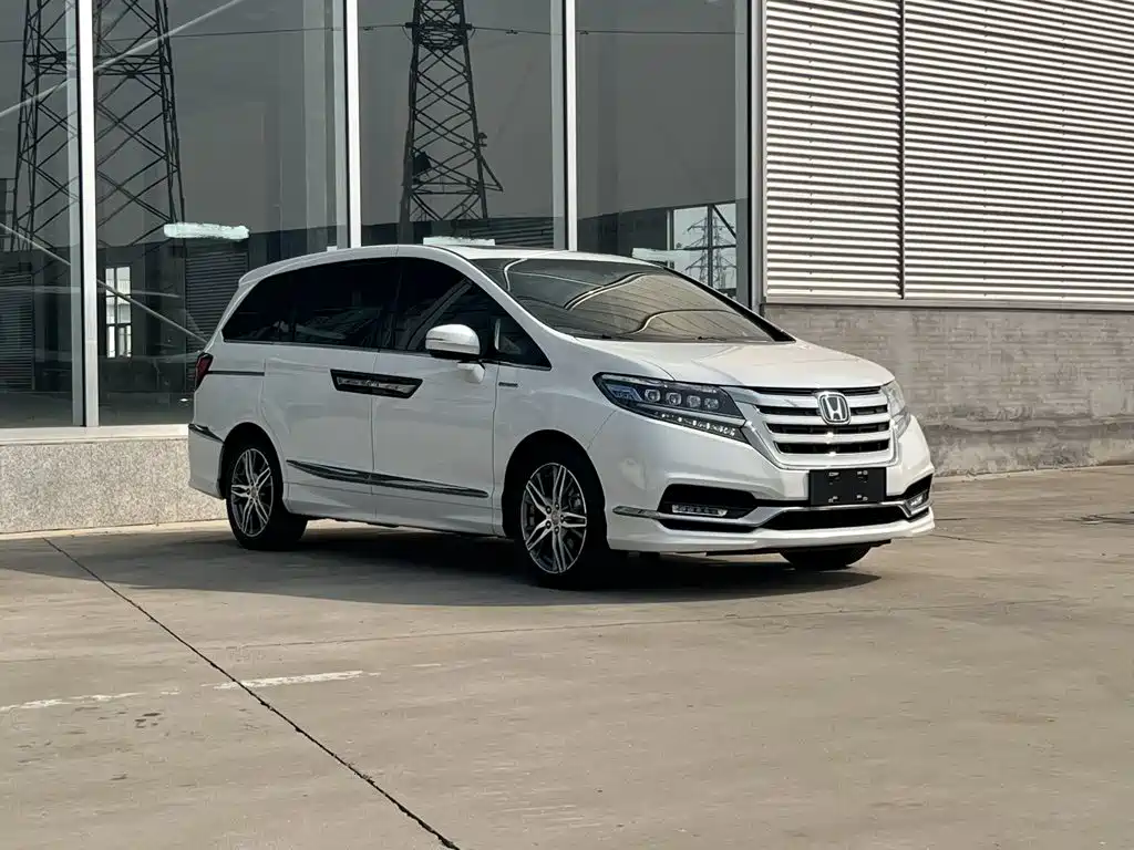 Honda Elysion — фото 3