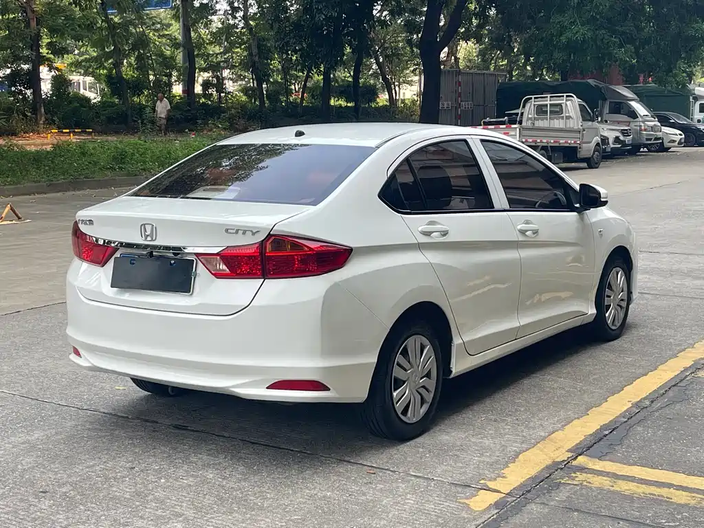 Honda City — фото 11