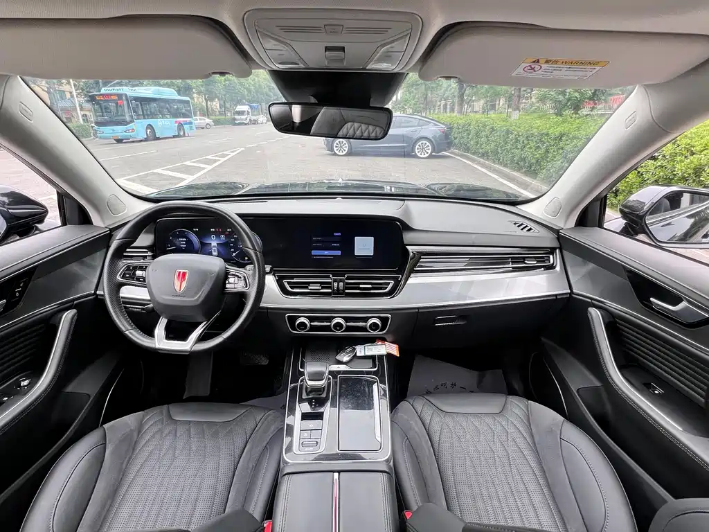 Hongqi Hongqi HS5 — фото 17