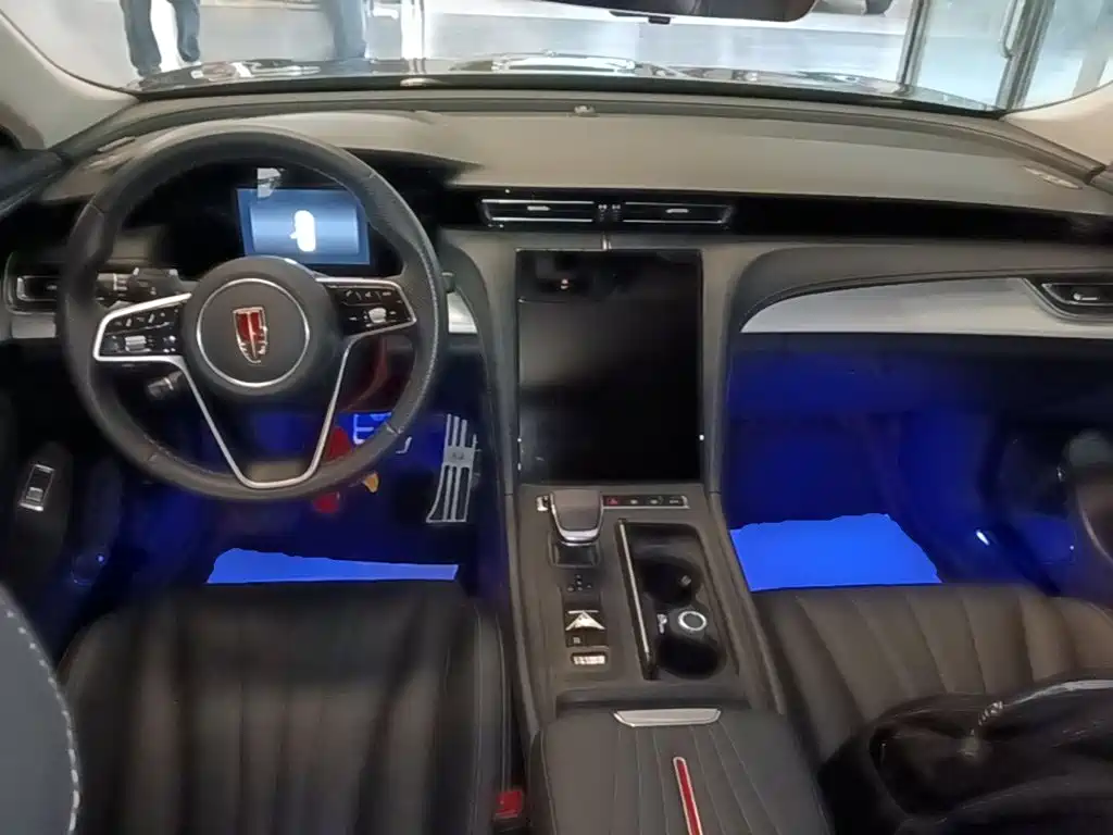 Hongqi Hongqi H5 — фото 10