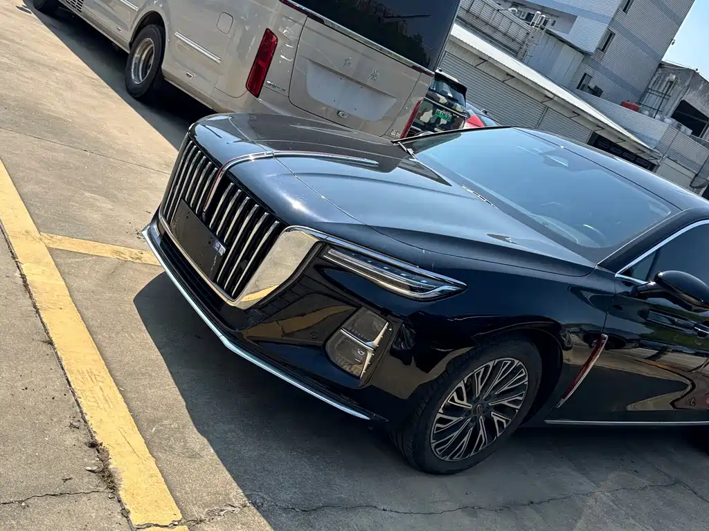 Hongqi Hongqi H5 — фото 3