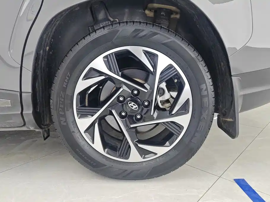 Hyundai Custo — фото 6