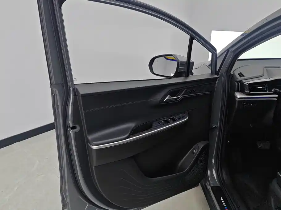 Hyundai Custo — фото 7
