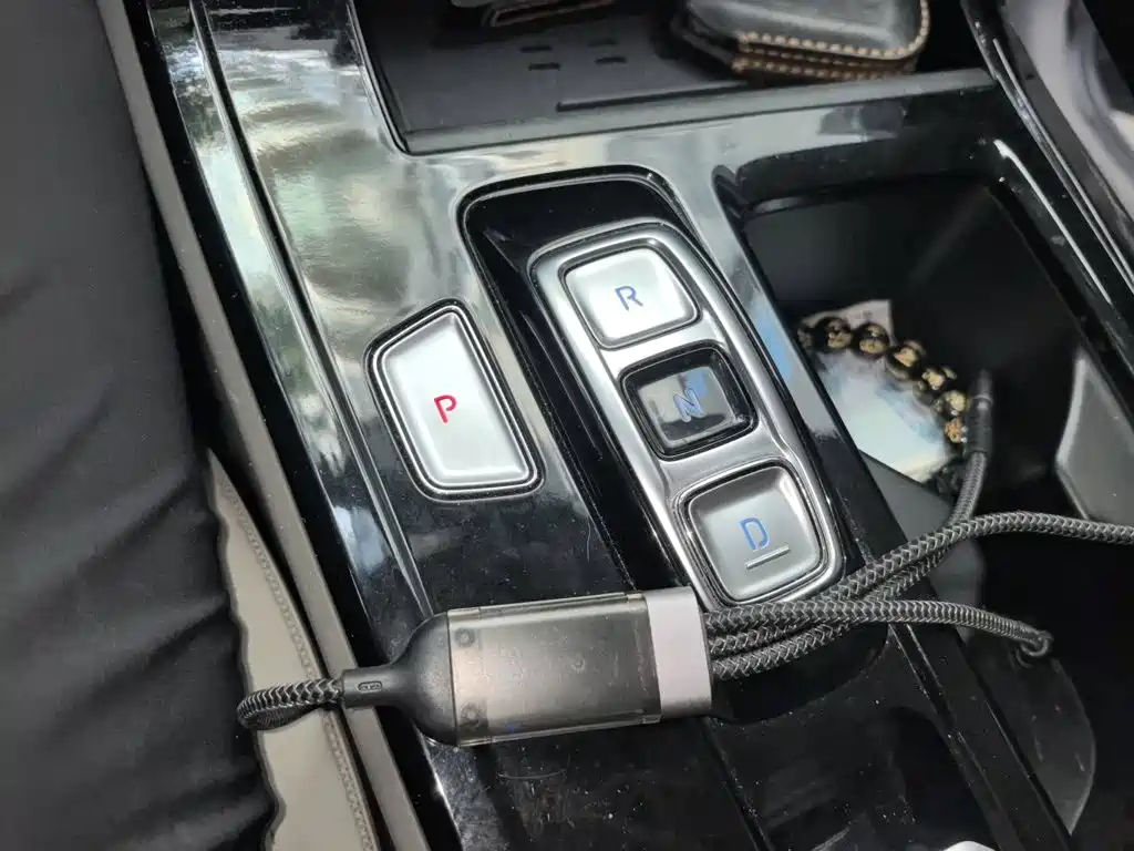 Hyundai Custo — фото 10