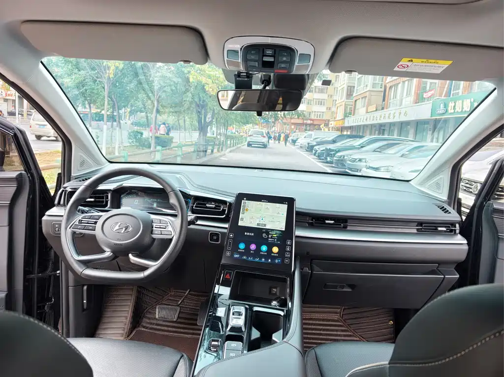 Hyundai Custo — фото 11