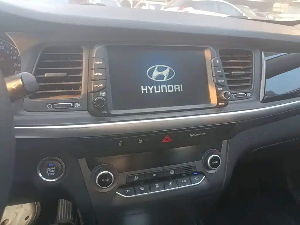Hyundai Mistra — фото 13