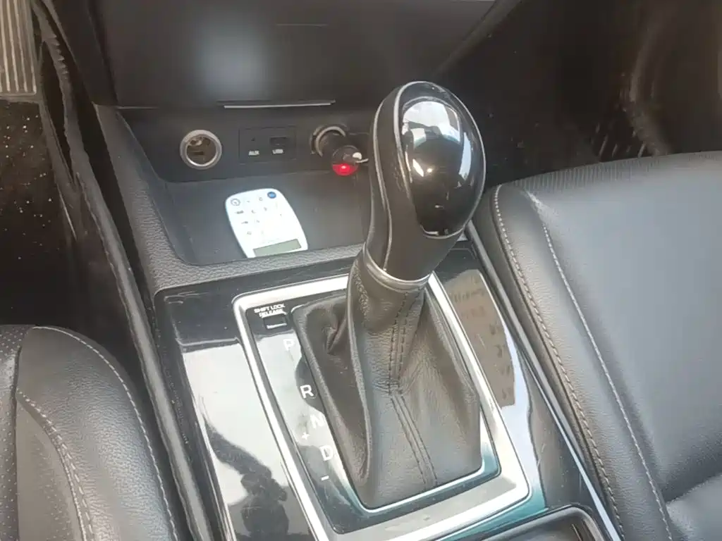 Hyundai Mistra — фото 14