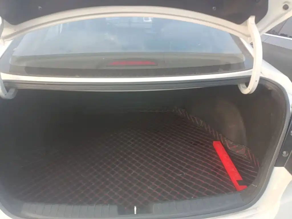 Hyundai Mistra — фото 19