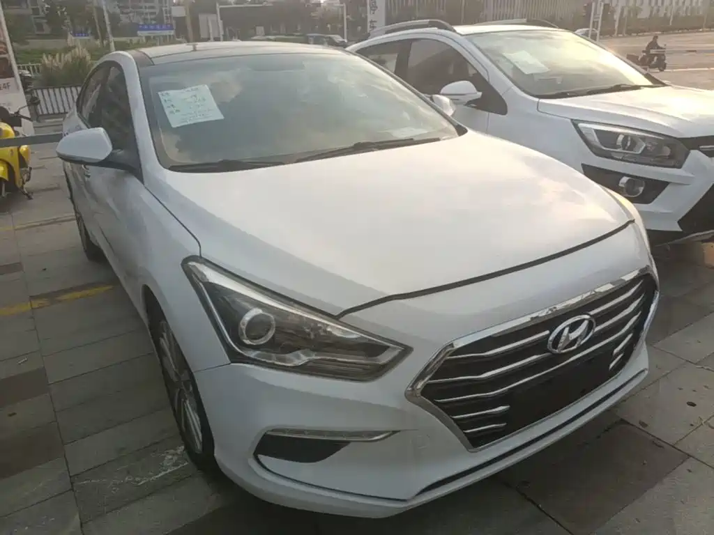 Hyundai Mistra — фото 4