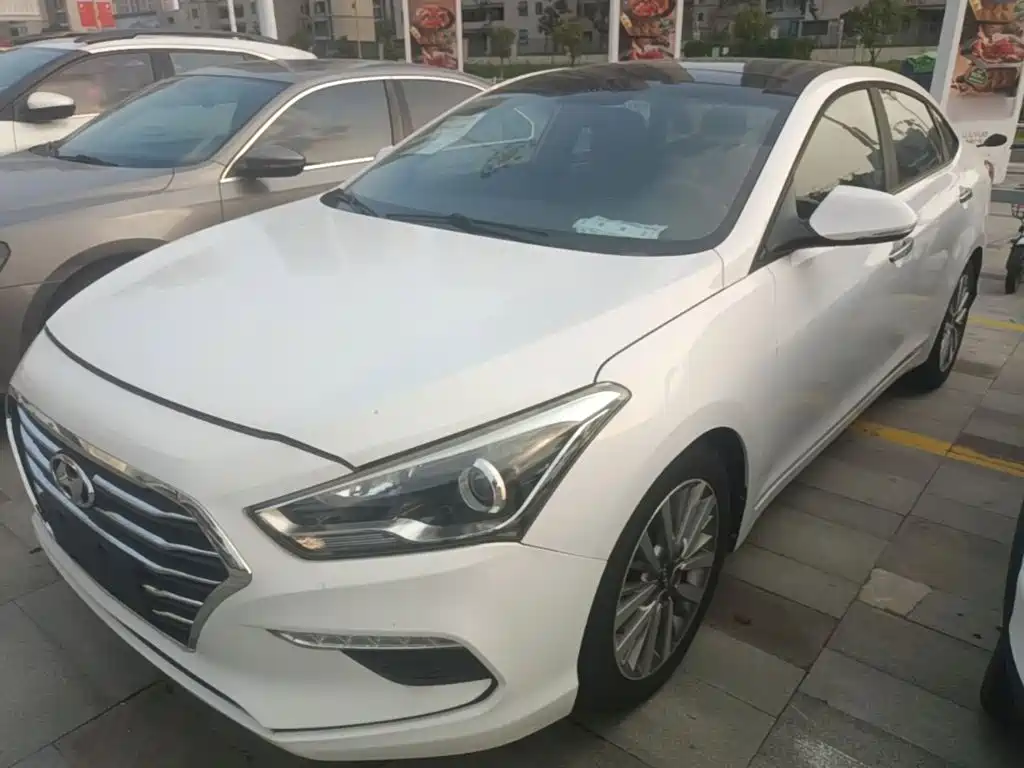Hyundai Mistra — фото 1