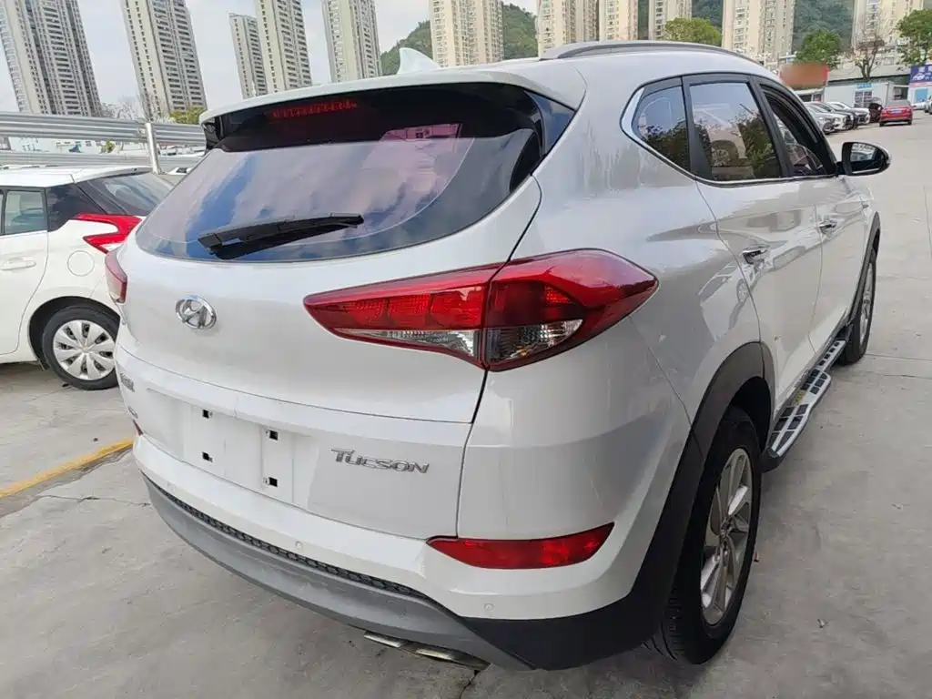 Hyundai Tucson — фото 7