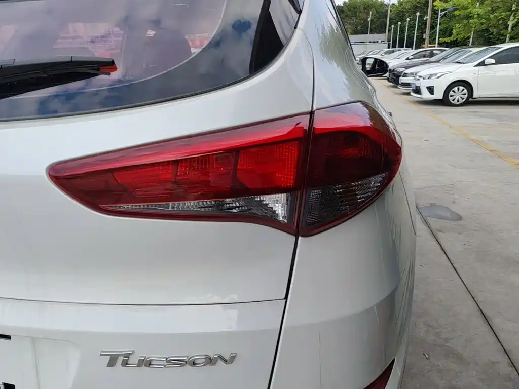 Hyundai Tucson — фото 8