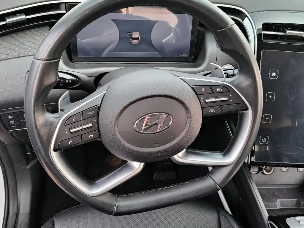 Hyundai Tucson — фото 7