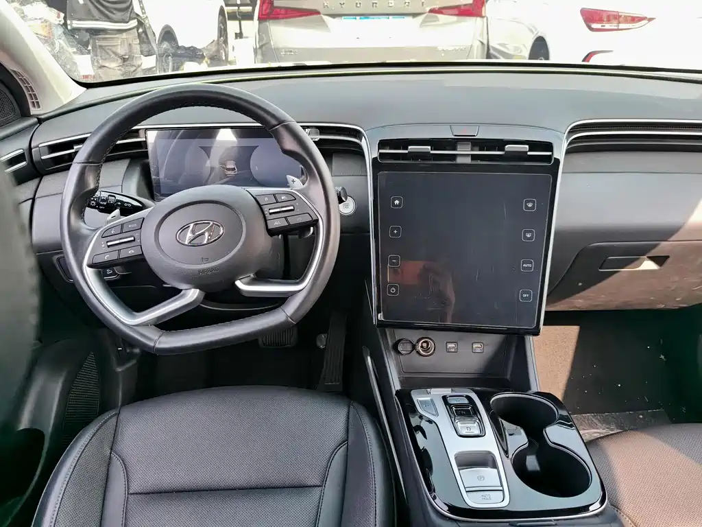 Hyundai Tucson — фото 9