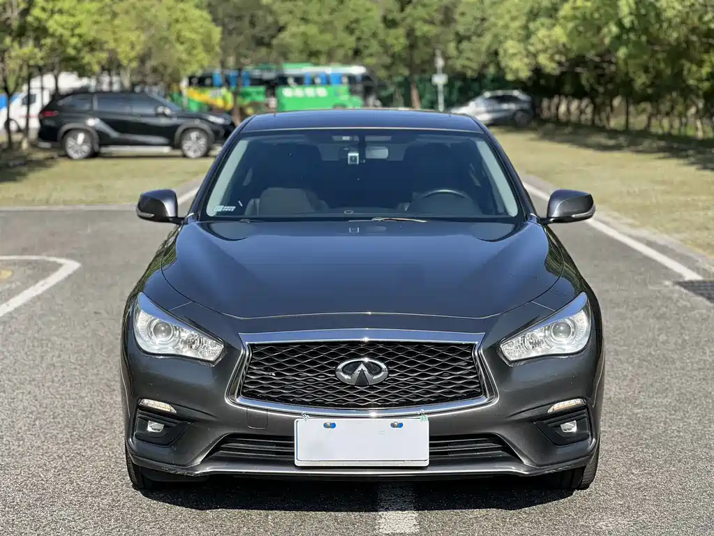 Infiniti Q50L — фото 2