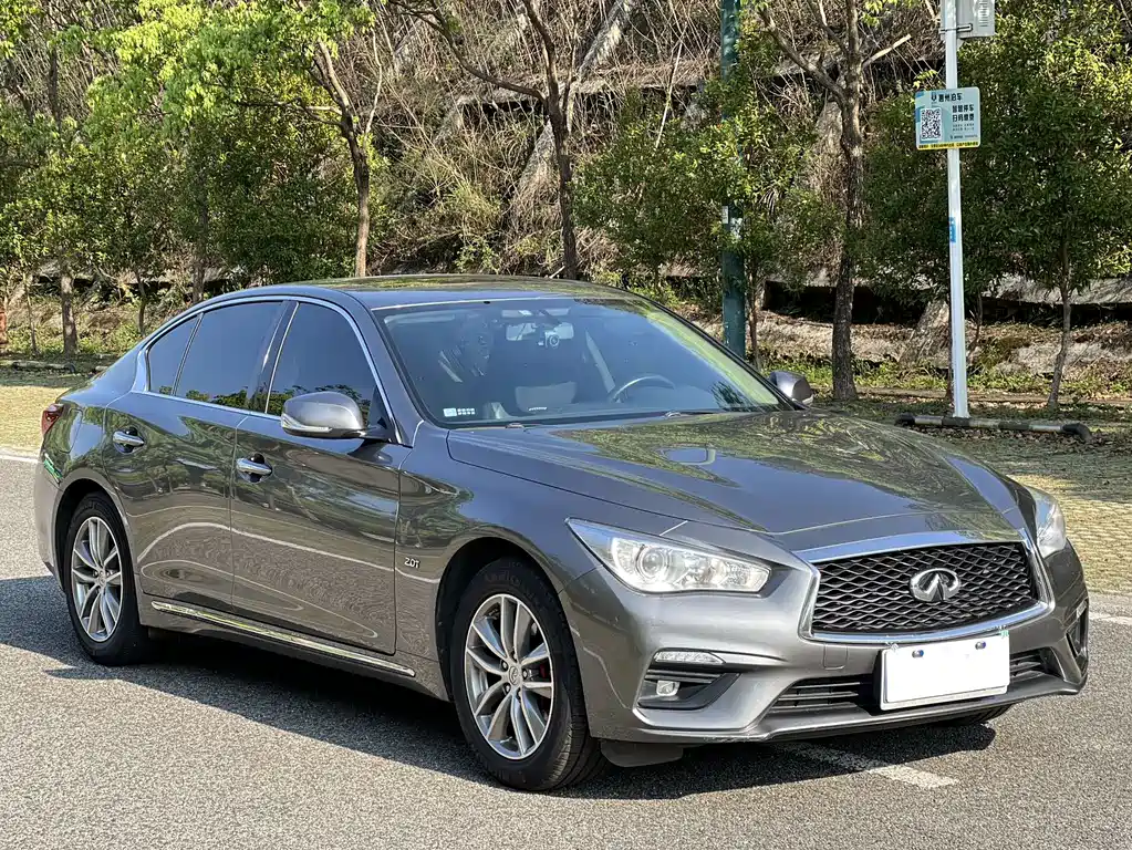 Infiniti Q50L — фото 3
