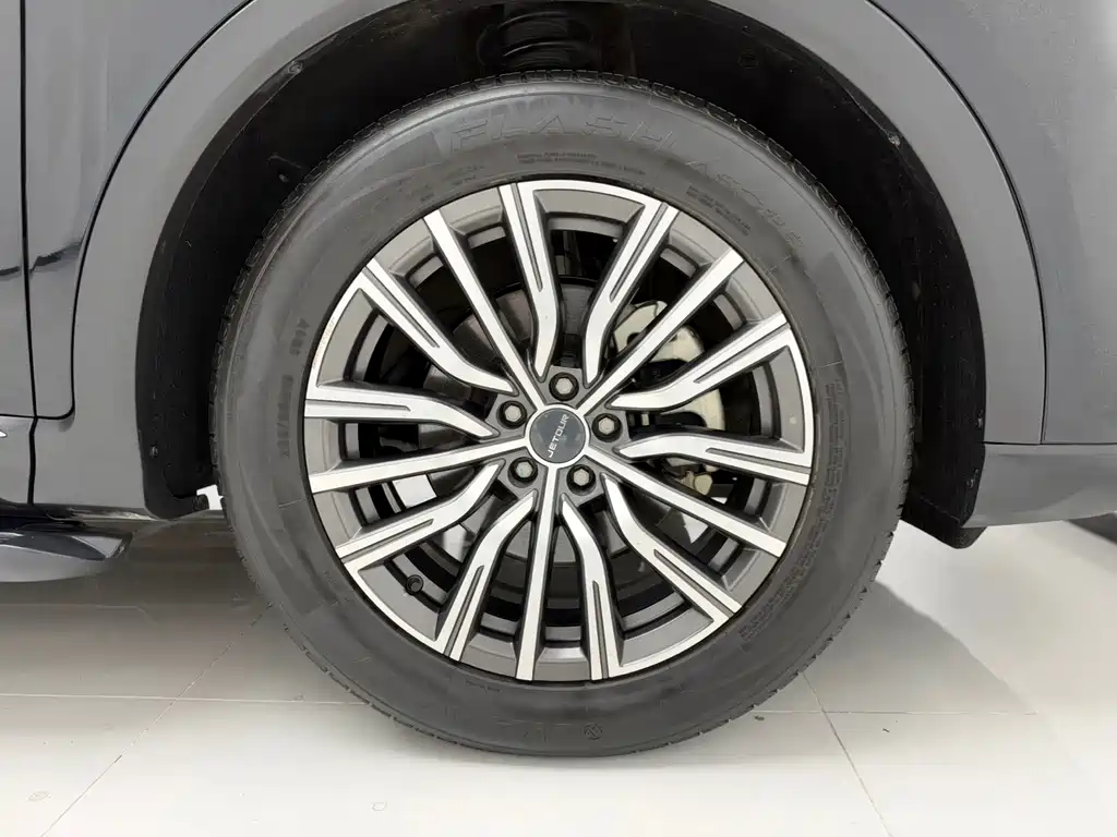Jetour X70 PLUS — фото 17