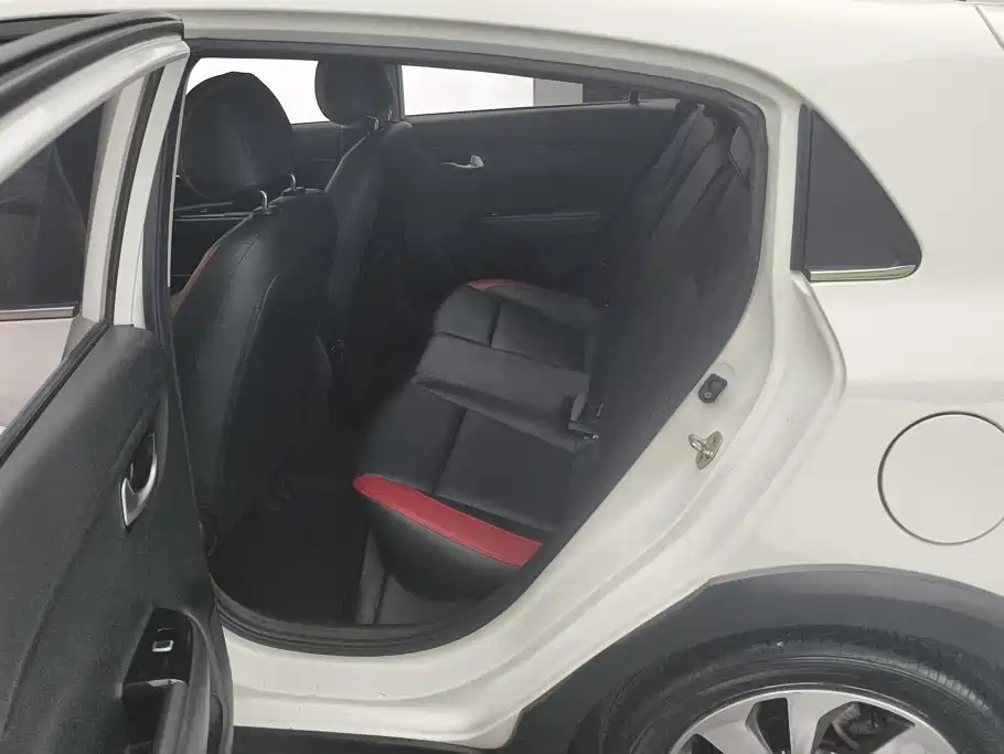 Kia KX Cross — фото 11