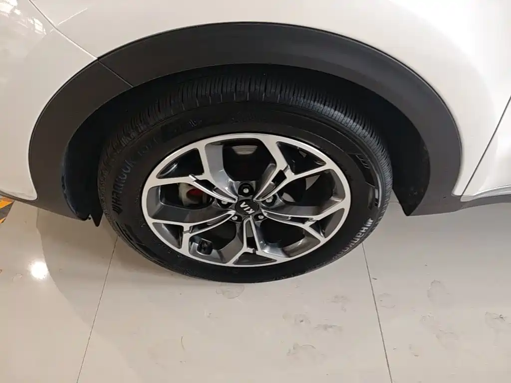 Kia KX5 — фото 23