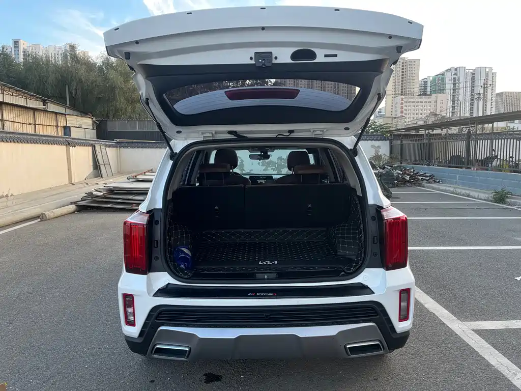 Kia Sportage — фото 15
