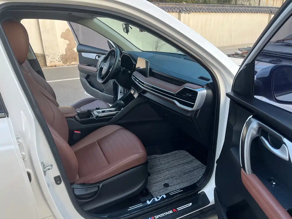 Kia Sportage — фото 5