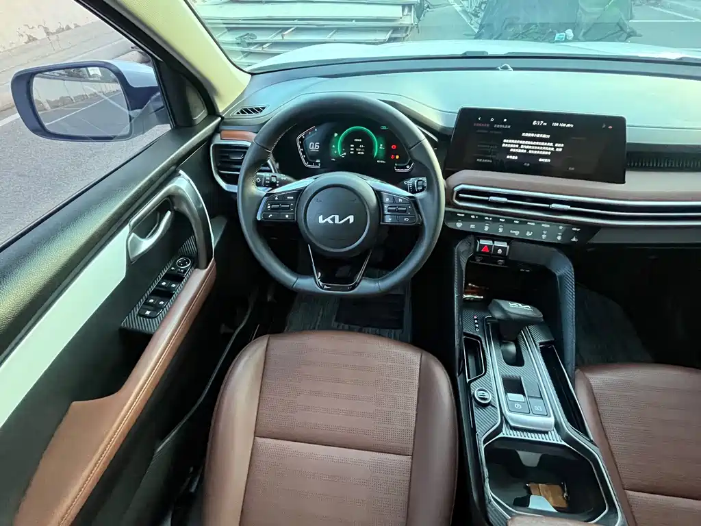 Kia Sportage — фото 9