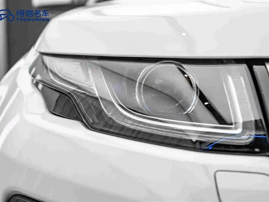 Land Rover Evoque — фото 10