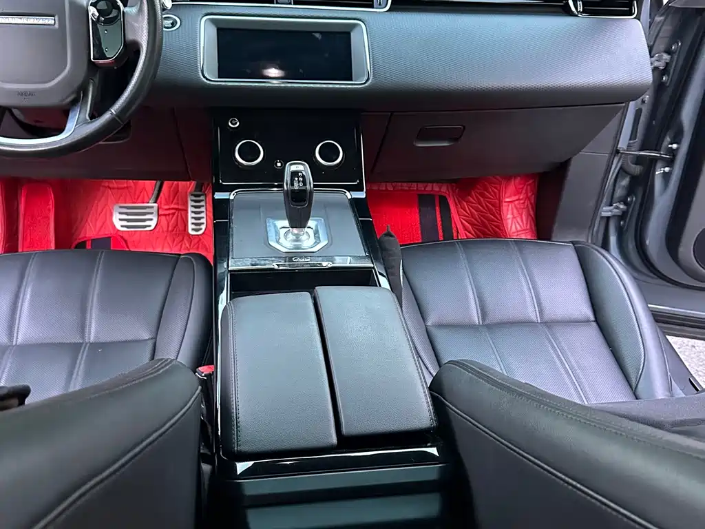 Land Rover Evoque — фото 17