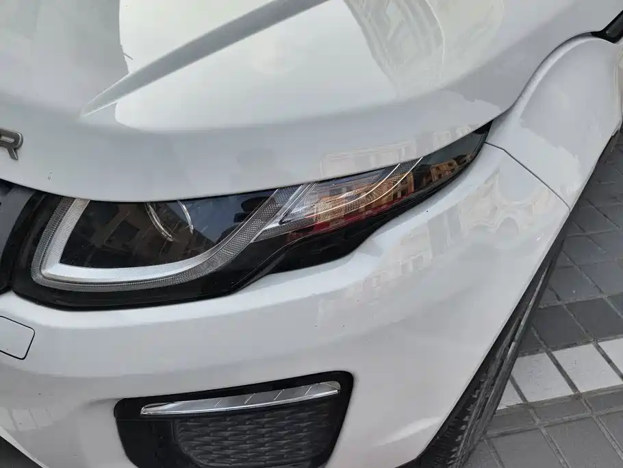 Land Rover Evoque — фото 5