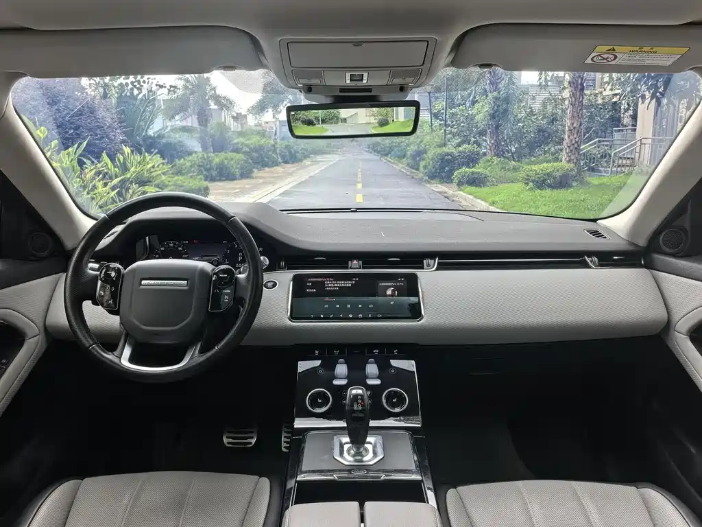 Land Rover Evoque — фото 5