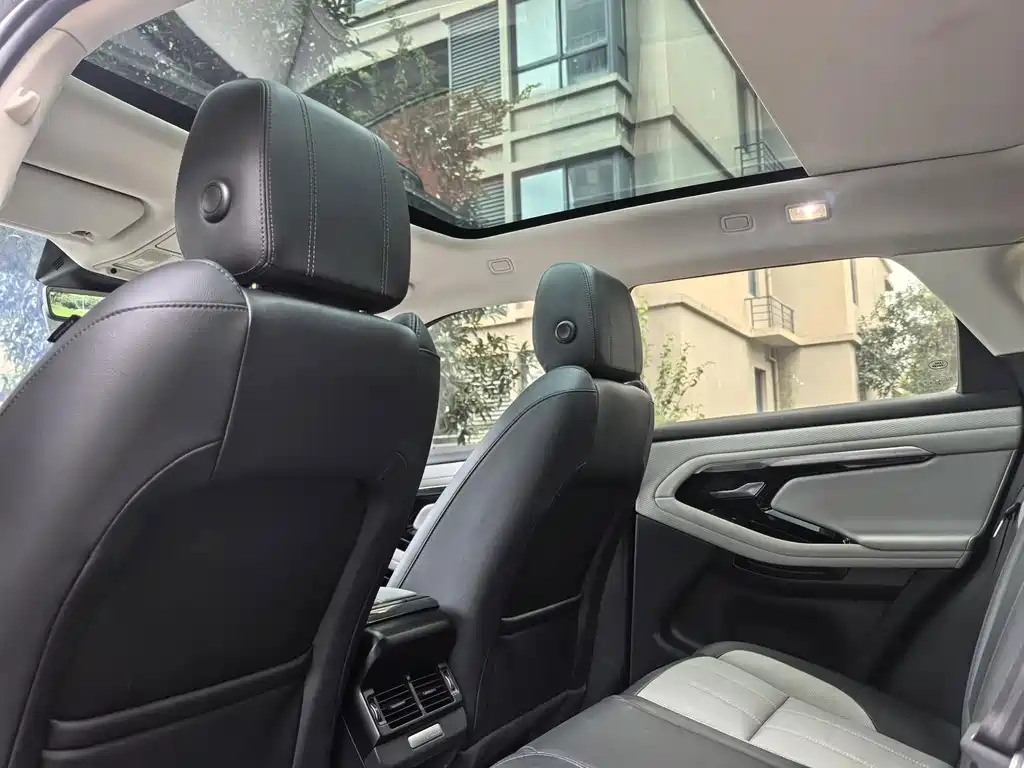 Land Rover Evoque — фото 9