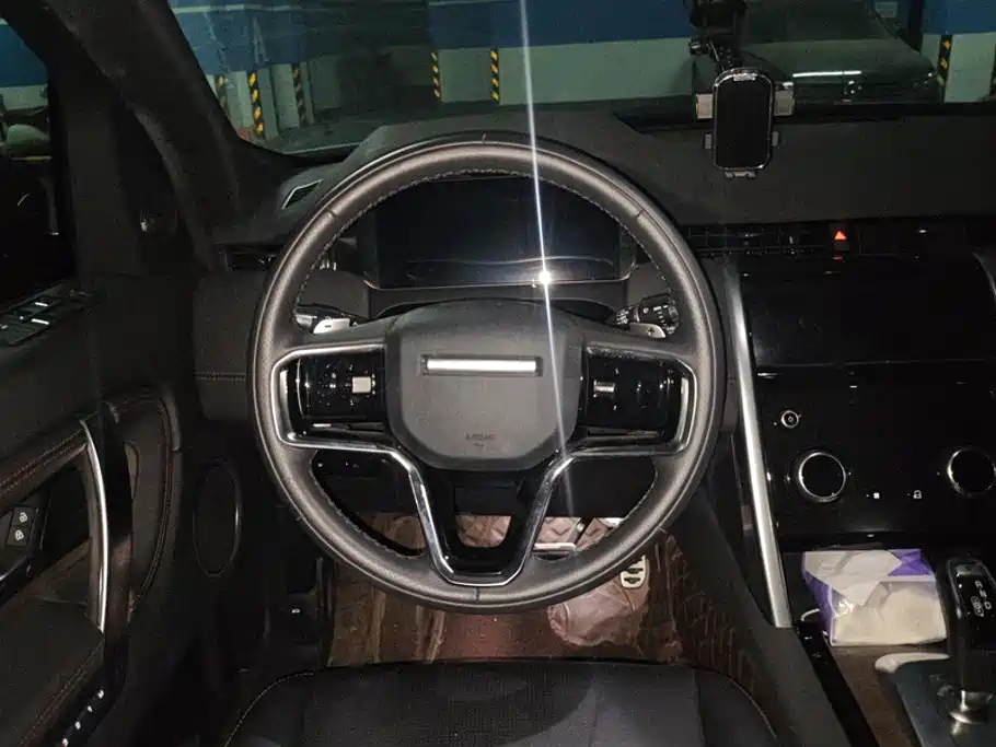 Land Rover Discovery Sport Hybrid — фото 15
