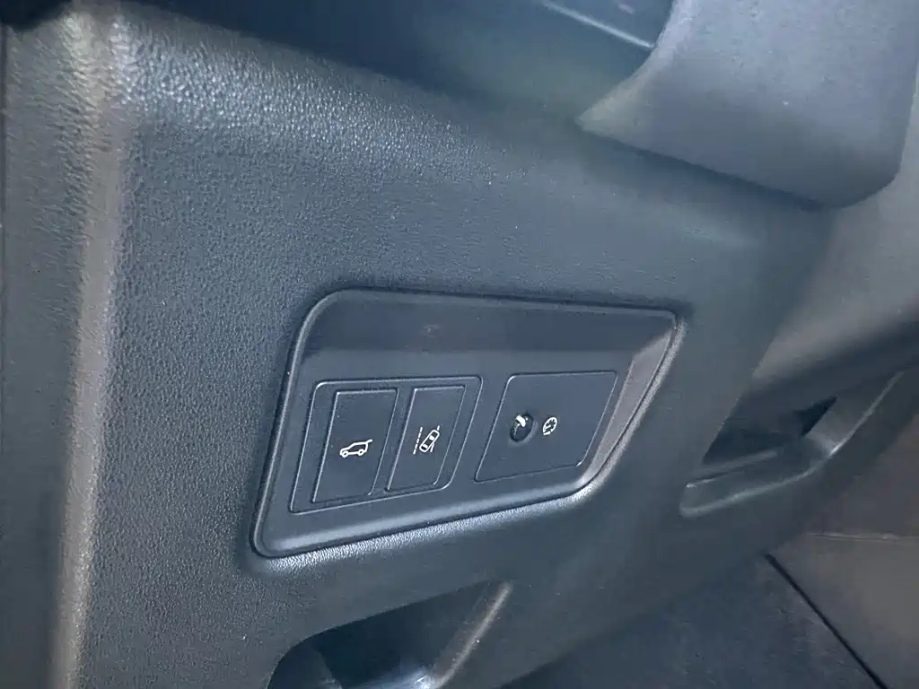 Land Rover Discovery — фото 13