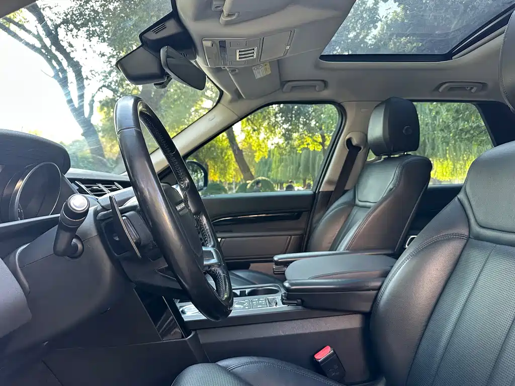 Land Rover Discovery — фото 14