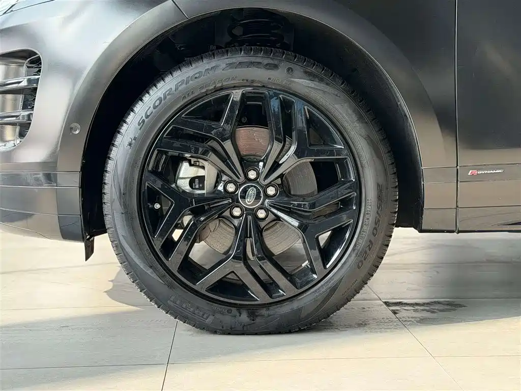 Land Rover Evoque — фото 11