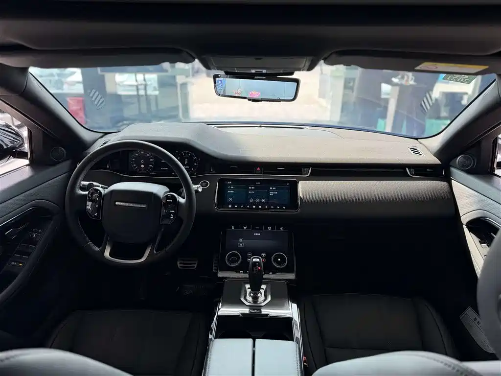 Land Rover Evoque — фото 15