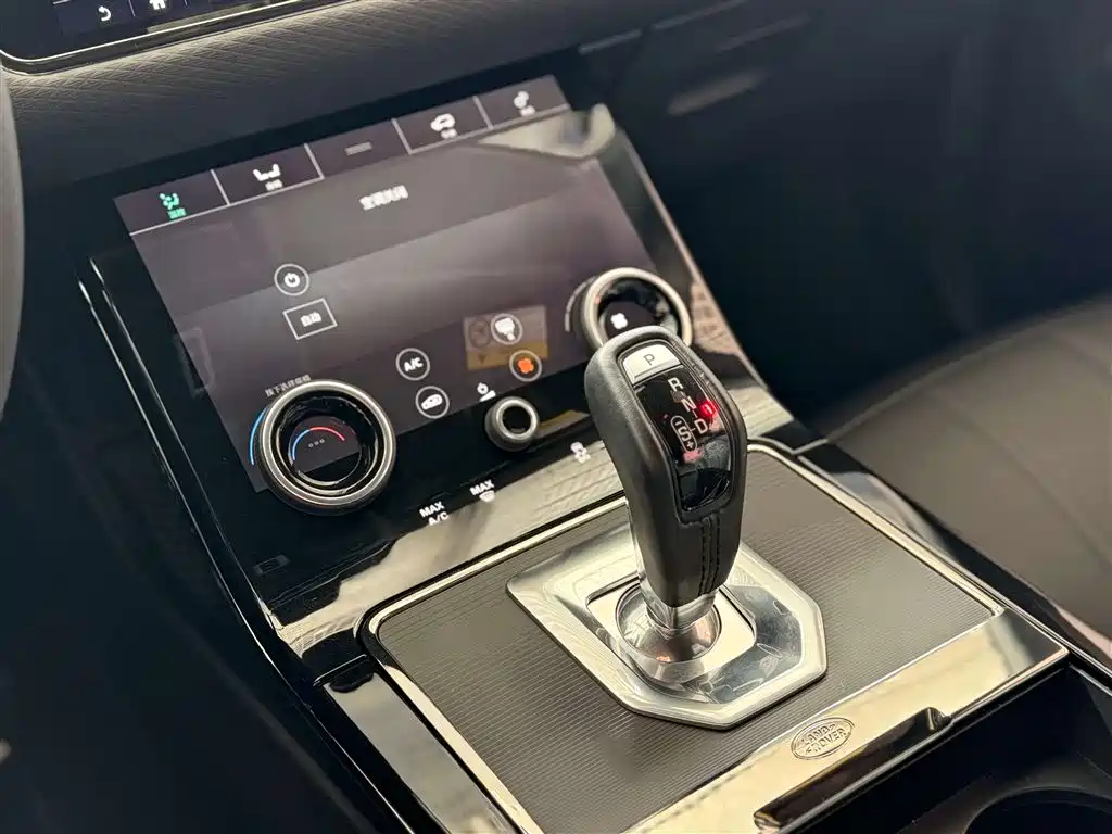 Land Rover Evoque — фото 22