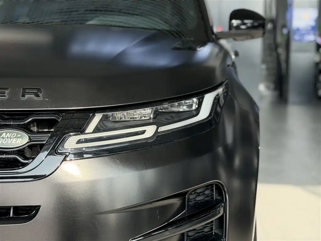 Land Rover Evoque — фото 32