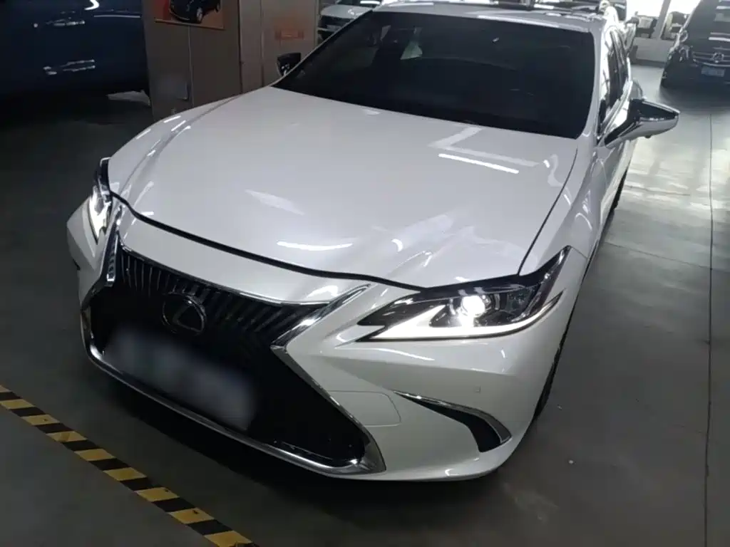 Lexus ES — фото 2