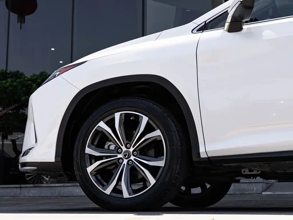 Lexus RX — фото 8