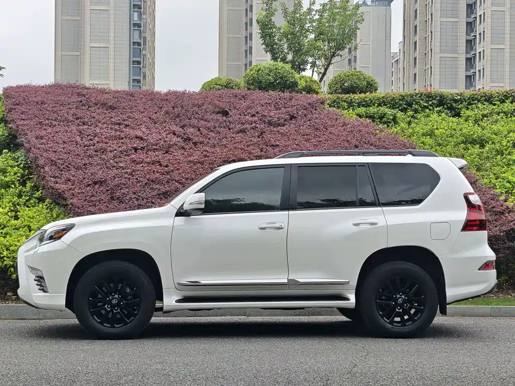 Lexus GX — фото 3
