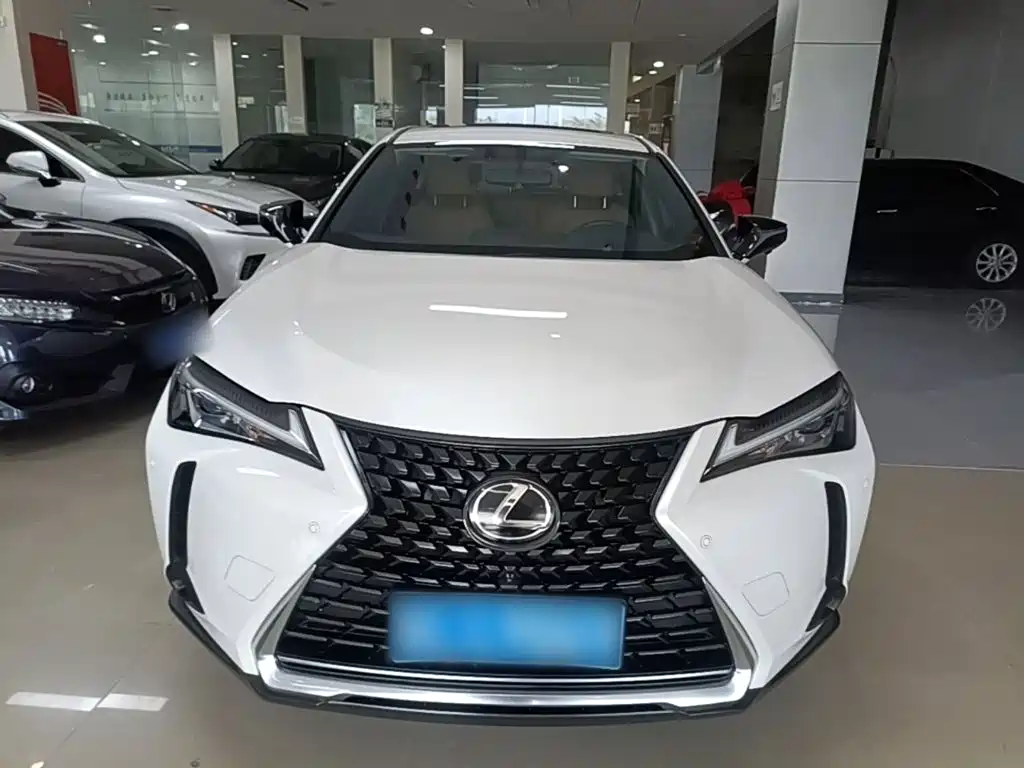 Lexus UX — фото 3