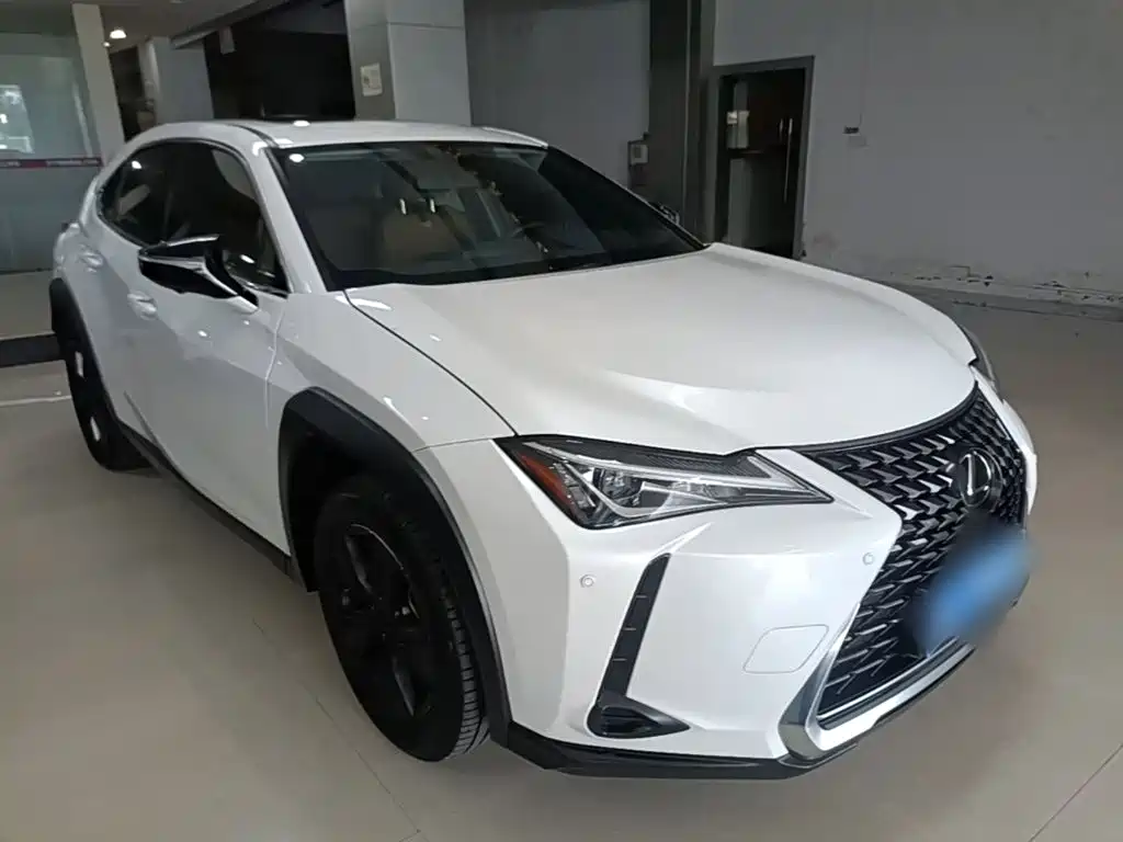 Lexus UX — фото 22