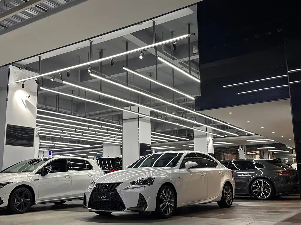 Lexus IS — фото 3