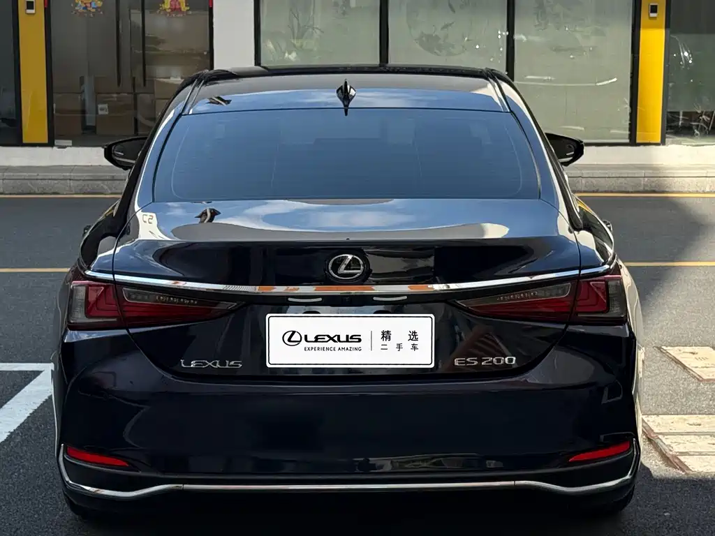 Lexus ES — фото 4